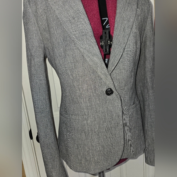 Banana Republic Classic Fit Gray Single Button Blazer Size 0 - Picture 2 of 10